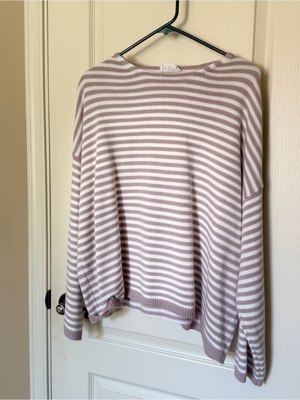 Carly Jean Los Angeles Wesley Sweater Lilac and White OS